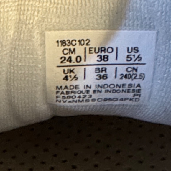 Onitsuka Tiger Mexico 66 White Sneakers with Blue and Red Stripes Size 7 - Picture 9 of 13